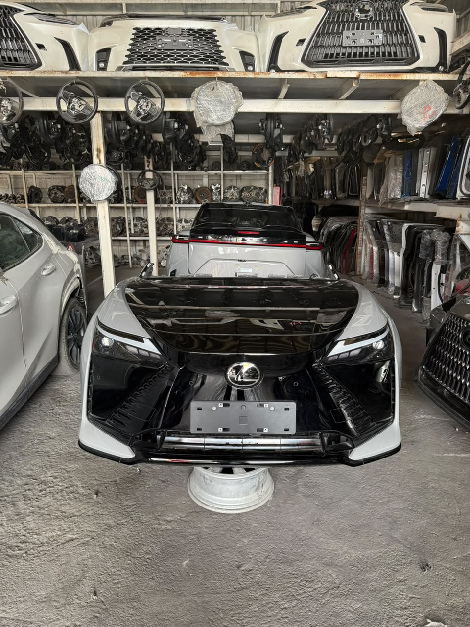 Lexus RZ 550e 2026
