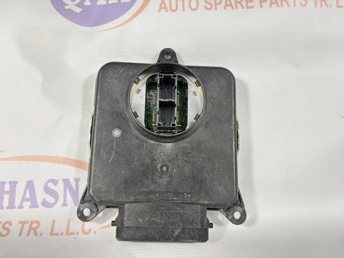 Toyota Headlamp Module Right Side 89908-30100 R110