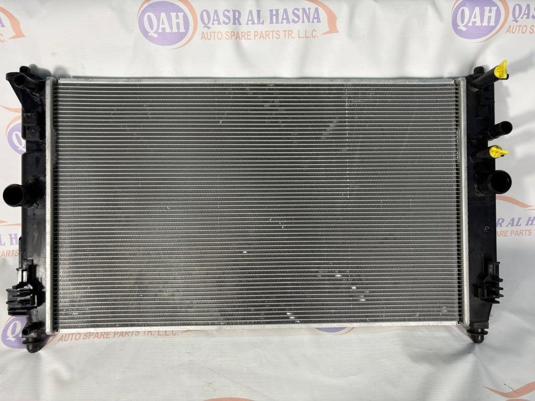 16400-15640 RADIATOR ASSY LEXUS LBX Genuine Toyota (1640015640)