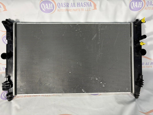 16400-15640 RADIATOR ASSY LEXUS LBX Genuine Toyota (1640015640)
